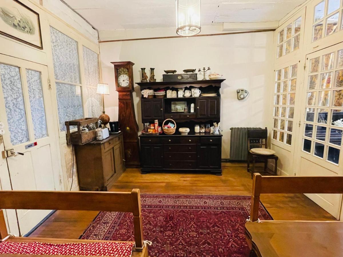 Отель Epicerie Vieille Du Puy En Velay Le Puy-en-Velay Экстерьер фото